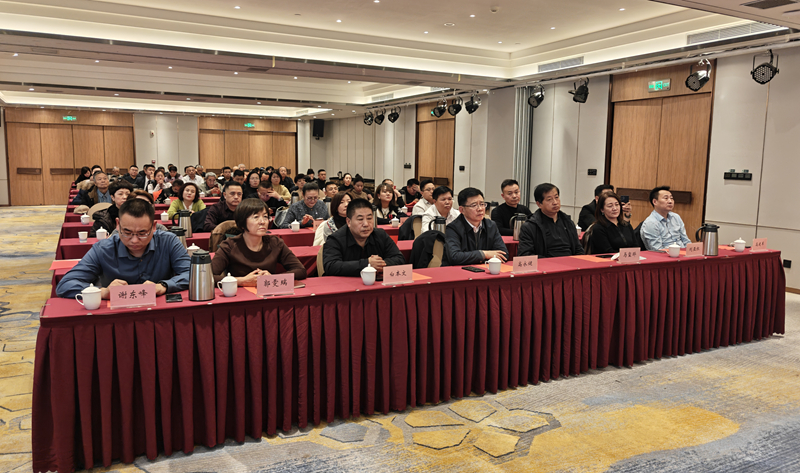 47743178.jpg 观众_副本_副本.jpg